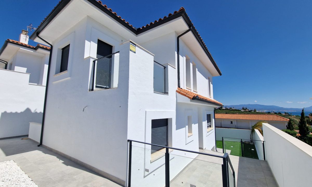R5110435-House-For-Sale-Manilva-Semi-Detached-House-2-Beds-128-Built-25