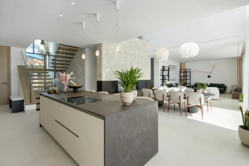 R5128819-House-For-Sale-La-Quinta-Detached-Villa-5-Beds-605-Built-3