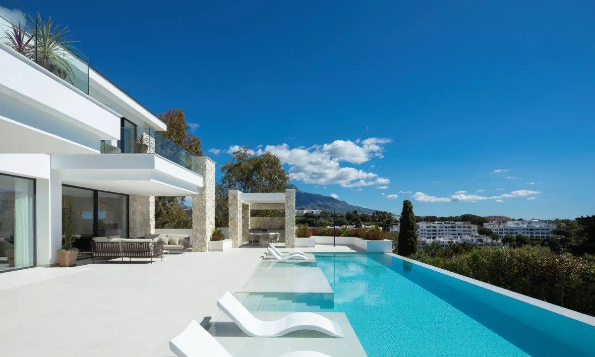 R5128819-House-For-Sale-La-Quinta-Detached-Villa-5-Beds-605-Built-5