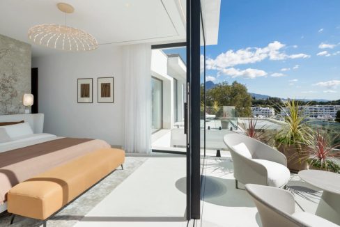 R5128819-House-For-Sale-La-Quinta-Detached-Villa-5-Beds-605-Built-7