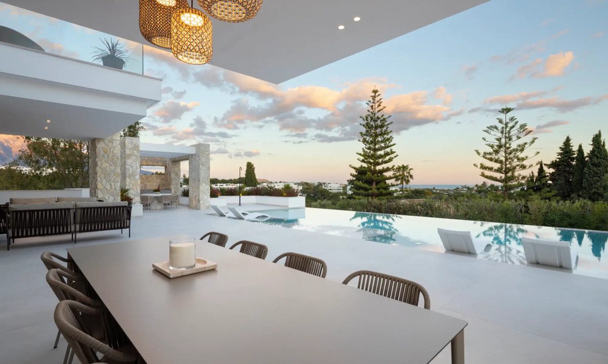 R5128819-House-For-Sale-La-Quinta-Detached-Villa-5-Beds-605-Built-8