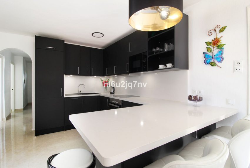R4122274-Apartment-For-Sale-New-Golden-Mile-Ground-Floor-3-Beds-93-Built-5