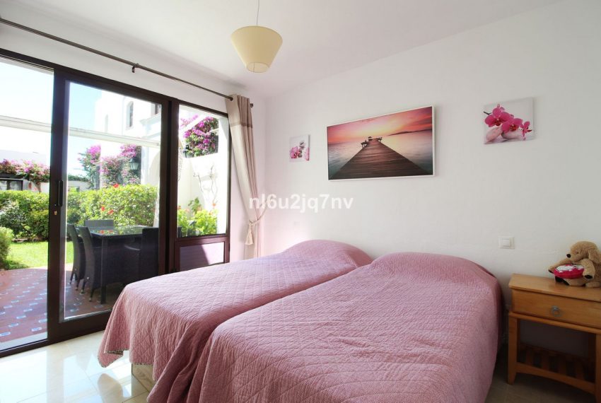R4122274-Apartment-For-Sale-New-Golden-Mile-Ground-Floor-3-Beds-93-Built-9
