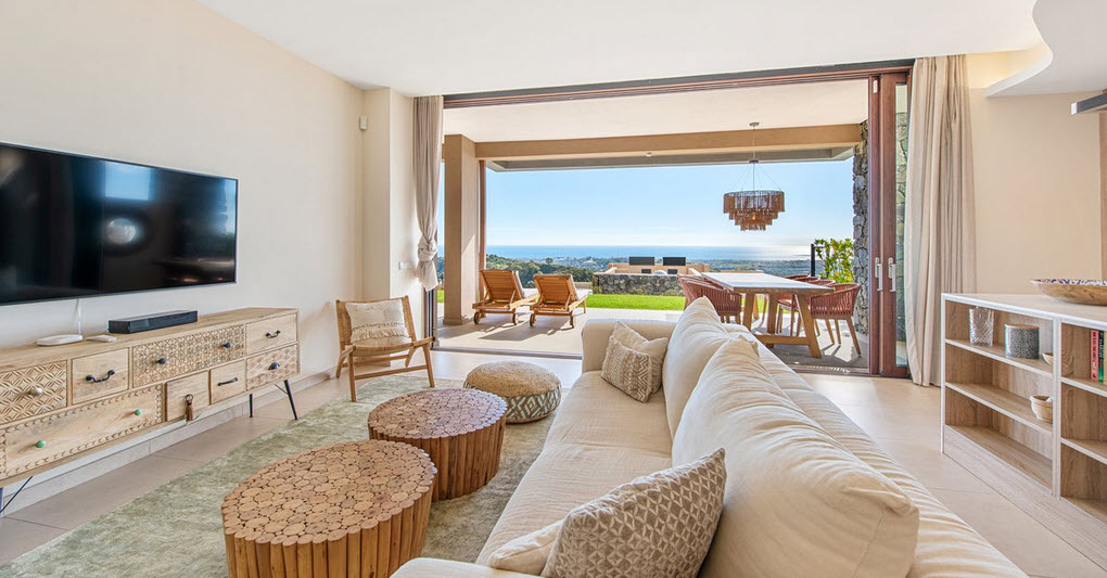 Ground Floor  Apartment For Sale | €1089000 | 3 Beds | Marbella Area