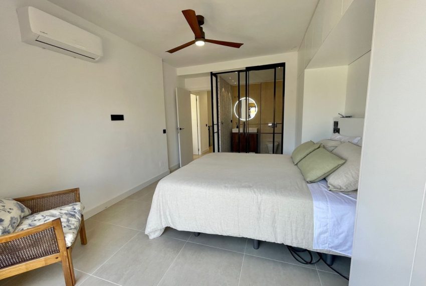R4108606-Townhouse-For-Sale-Nueva-Andalucia-Terraced-3-Beds-136-Built-14