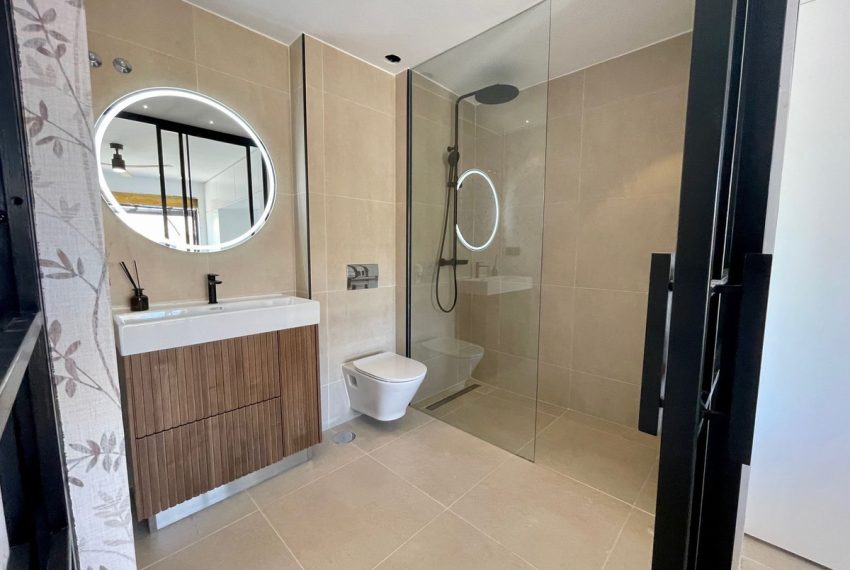 R4108606-Townhouse-For-Sale-Nueva-Andalucia-Terraced-3-Beds-136-Built-5