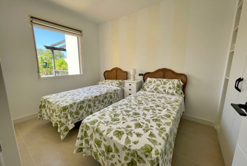 R4108606-Townhouse-For-Sale-Nueva-Andalucia-Terraced-3-Beds-136-Built-6