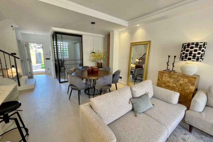 R4108606-Townhouse-For-Sale-Nueva-Andalucia-Terraced-3-Beds-136-Built-8