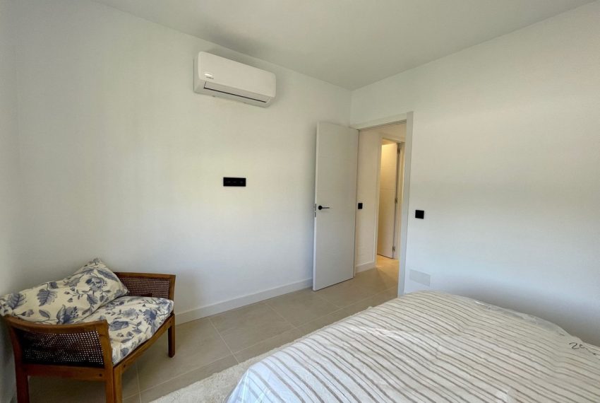 R4108606-Townhouse-For-Sale-Nueva-Andalucia-Terraced-3-Beds-136-Built-9