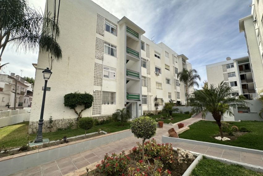 R4330723-Apartment-For-Sale-San-Pedro-de-Alcantara-Ground-Floor-3-Beds-90-Built-15