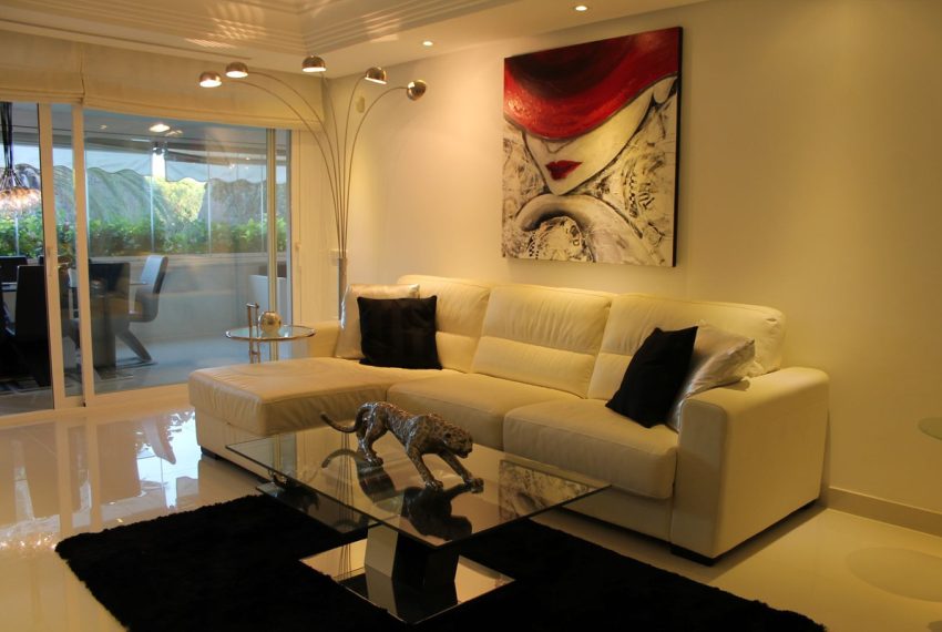 R4405018-Apartment-For-Sale-Marbella-Middle-Floor-2-Beds-150-Built-2