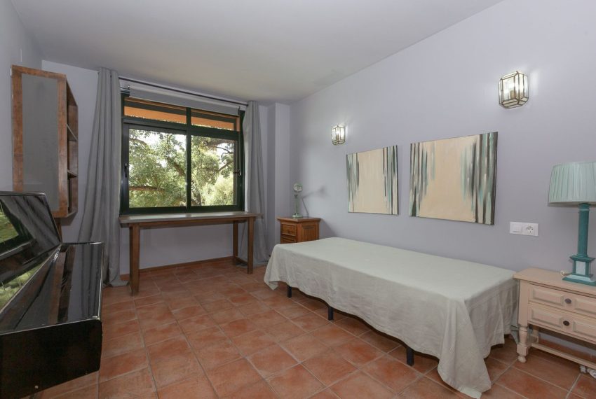 R4121617-Villa-For-Sale-Calahonda-Detached-5-Beds-400-Built-15