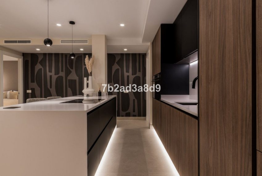 R4407064-Apartment-For-Sale-New-Golden-Mile-Penthouse-4-Beds-155-Built-16