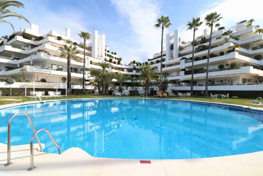 R4442830-Apartment-For-Sale-Marbella-Middle-Floor-2-Beds-129-Built