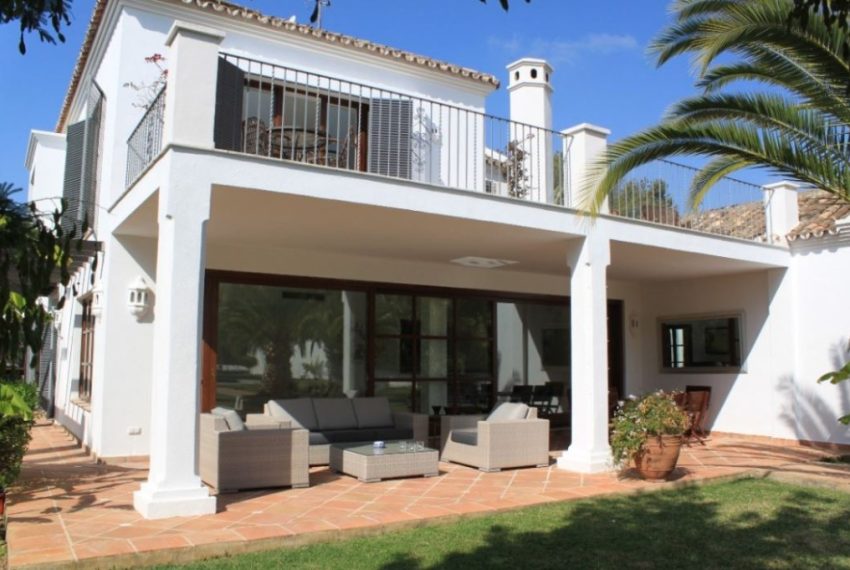 R4445833-Villa-For-Sale-Marbella-Detached-6-Beds-700-Built-2