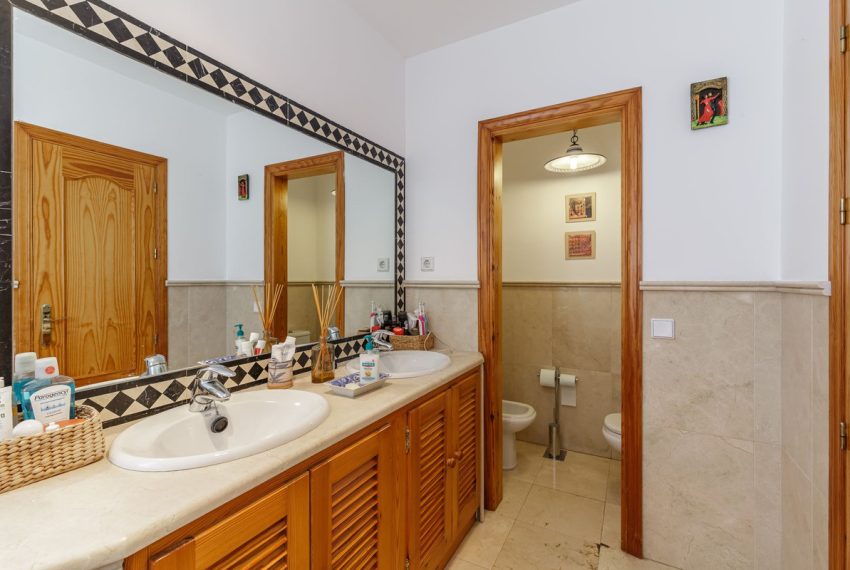 R4552039-Apartment-For-Sale-Marbella-Penthouse-2-Beds-70-Built-12