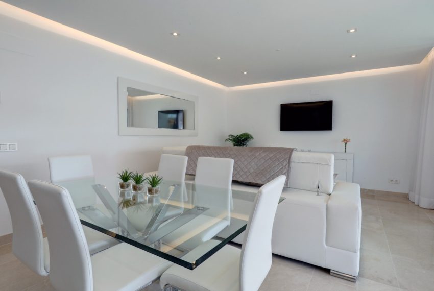 R4033771-Apartment-For-Sale-Nueva-Andalucia-Penthouse-3-Beds-122-Built-2