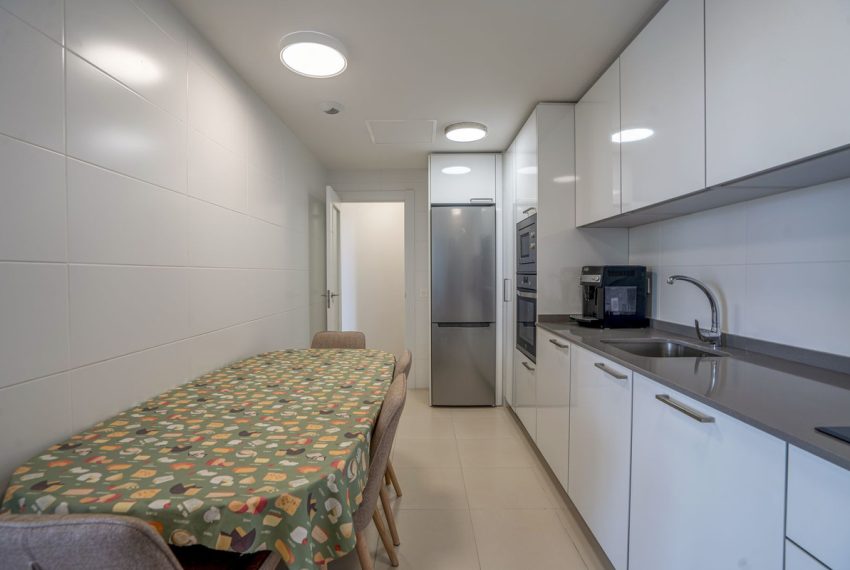R4364815-Apartment-For-Sale-La-Campana-Middle-Floor-3-Beds-130-Built-11