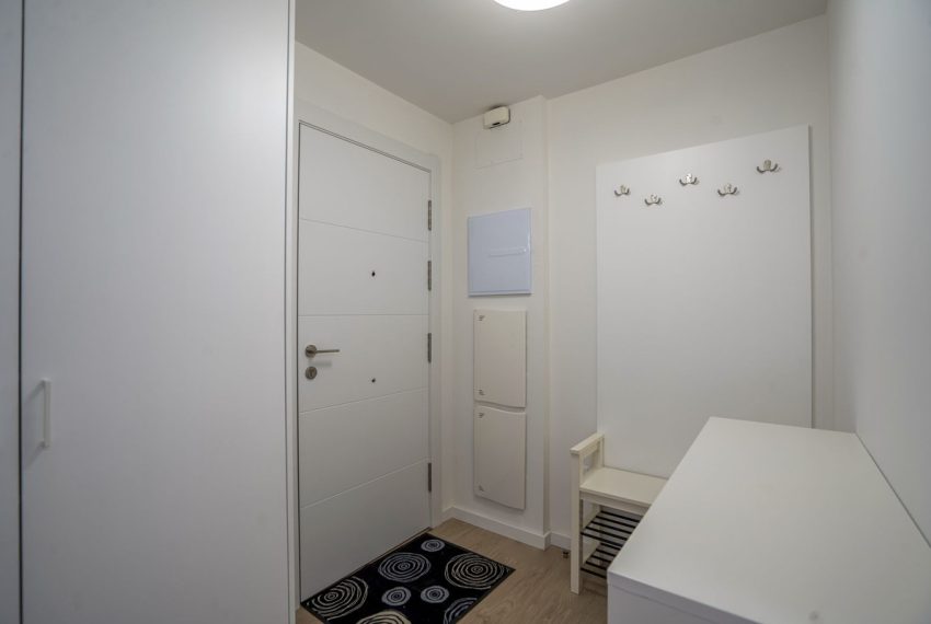 R4364815-Apartment-For-Sale-La-Campana-Middle-Floor-3-Beds-130-Built-16