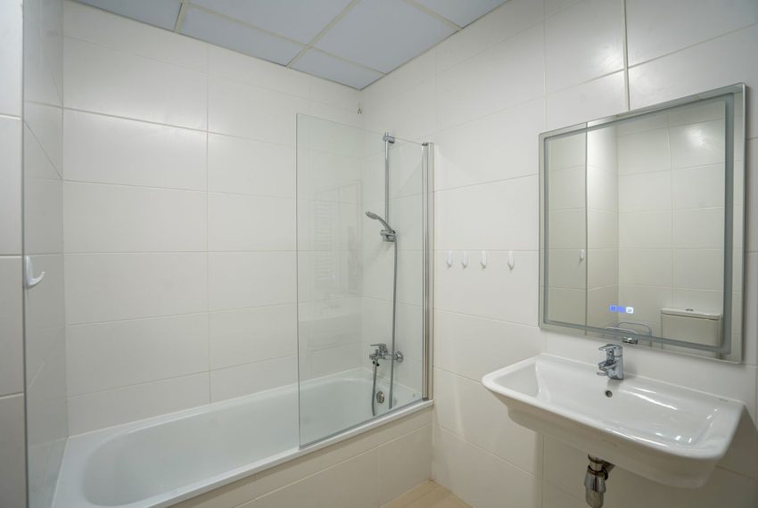 R4364815-Apartment-For-Sale-La-Campana-Middle-Floor-3-Beds-130-Built-19
