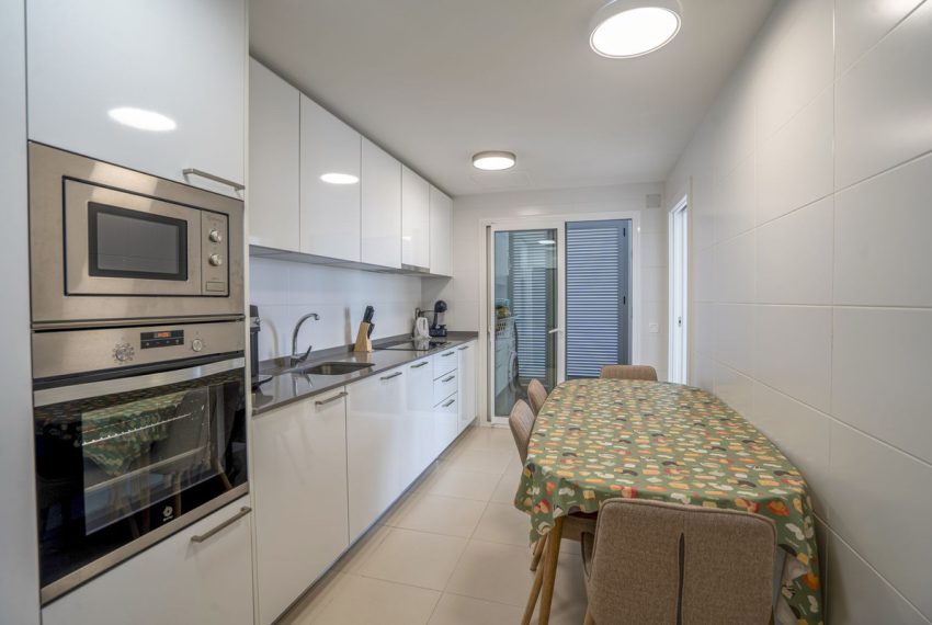 R4364815-Apartment-For-Sale-La-Campana-Middle-Floor-3-Beds-130-Built-9