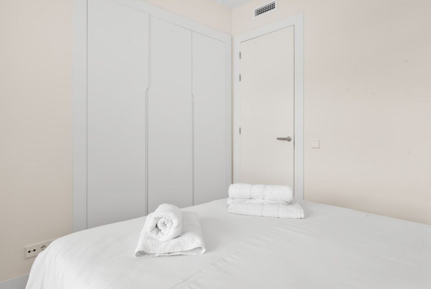 R4450174-Apartment-For-Sale-Estepona-Ground-Floor-3-Beds-120-Built-5