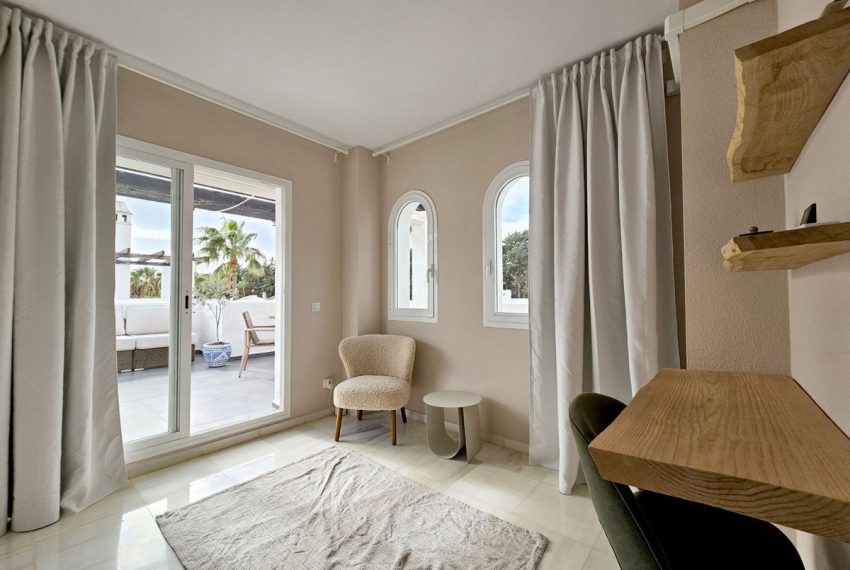R4502296-Apartment-For-Sale-Nueva-Andalucia-Penthouse-Duplex-3-Beds-160-Built-10