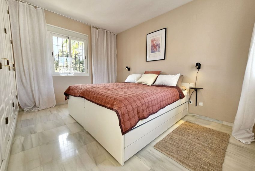 R4502296-Apartment-For-Sale-Nueva-Andalucia-Penthouse-Duplex-3-Beds-160-Built-12