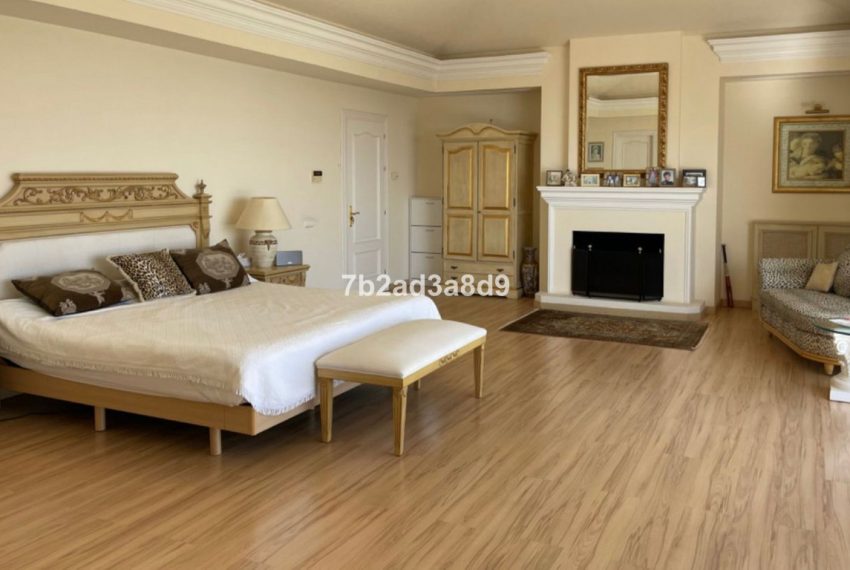 R4605796-Villa-For-Sale-The-Golden-Mile-Detached-6-Beds-1181-Built-14
