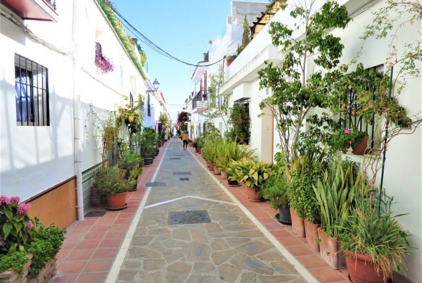 R2731415-Townhouse-For-Sale-Marbella-Terraced-3-Beds-252-Built