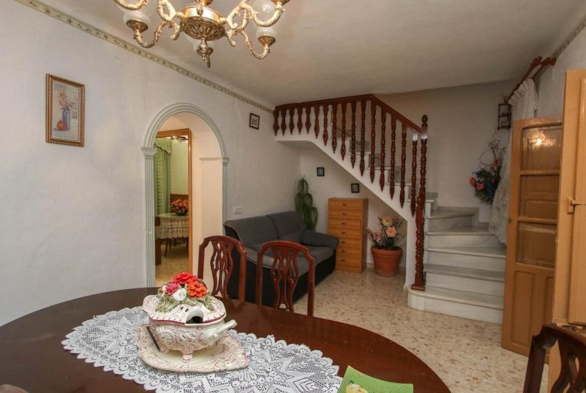 R2804927-Townhouse-For-Sale-Guaro-Terraced-4-Beds-173-Built-8