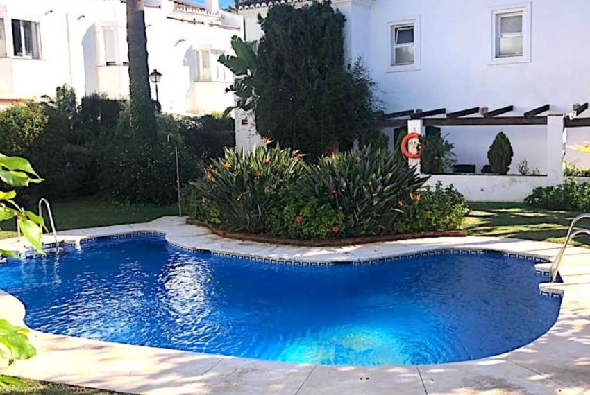 R4207285-Townhouse-For-Sale-Marbella-Terraced-3-Beds-391-Built-2