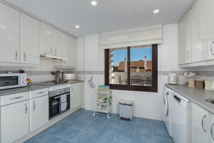 R4244596-Apartment-For-Sale-Nueva-Andalucia-Penthouse-Duplex-3-Beds-176-Built-7