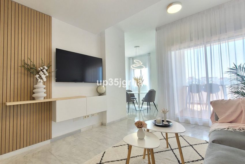R4354471-Apartment-For-Sale-Estepona-Middle-Floor-2-Beds-95-Built-1