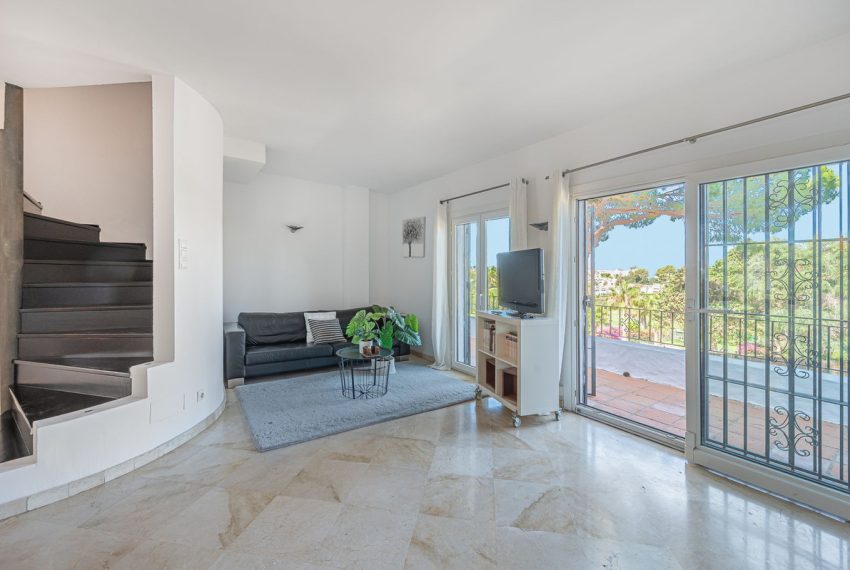 R4372534-Apartment-For-Sale-Nueva-Andalucia-Penthouse-Duplex-3-Beds-160-Built-16