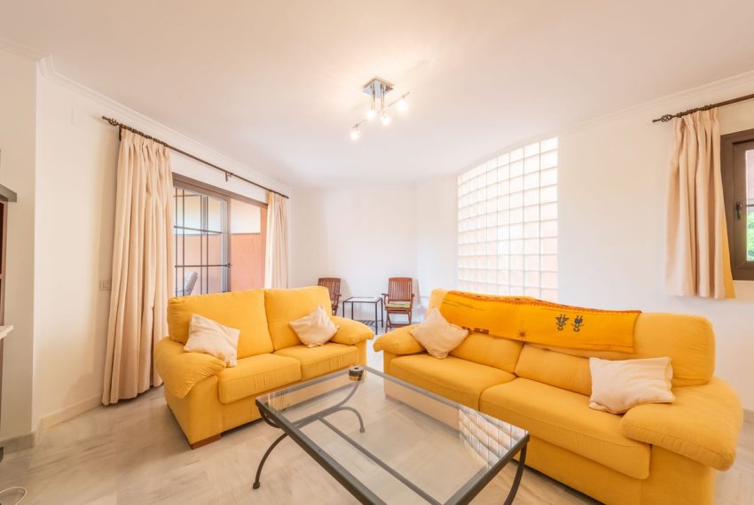 R4393951-Apartment-For-Sale-Hacienda-del-Sol-Middle-Floor-3-Beds-188-Built-1