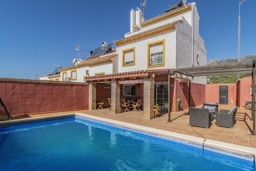 R4427323-Townhouse-For-Sale-Marbella-Terraced-3-Beds-141-Built