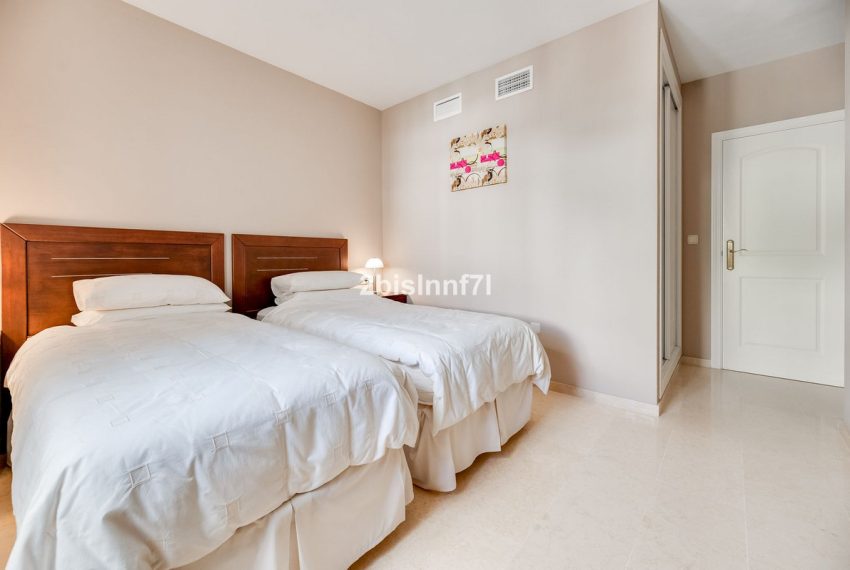 R4454992-Apartment-For-Sale-Elviria-Penthouse-2-Beds-105-Built-16