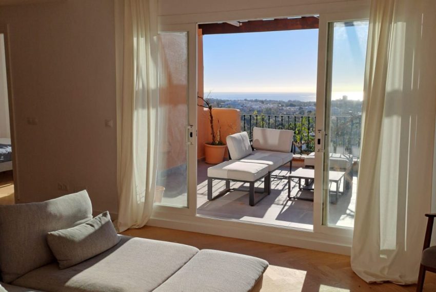 R4563124-Apartment-For-Sale-Nueva-Andalucia-Penthouse-Duplex-3-Beds-190-Built-14