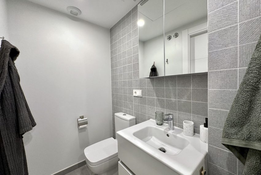 R4567117-Apartment-For-Sale-Estepona-Middle-Floor-3-Beds-155-Built-18