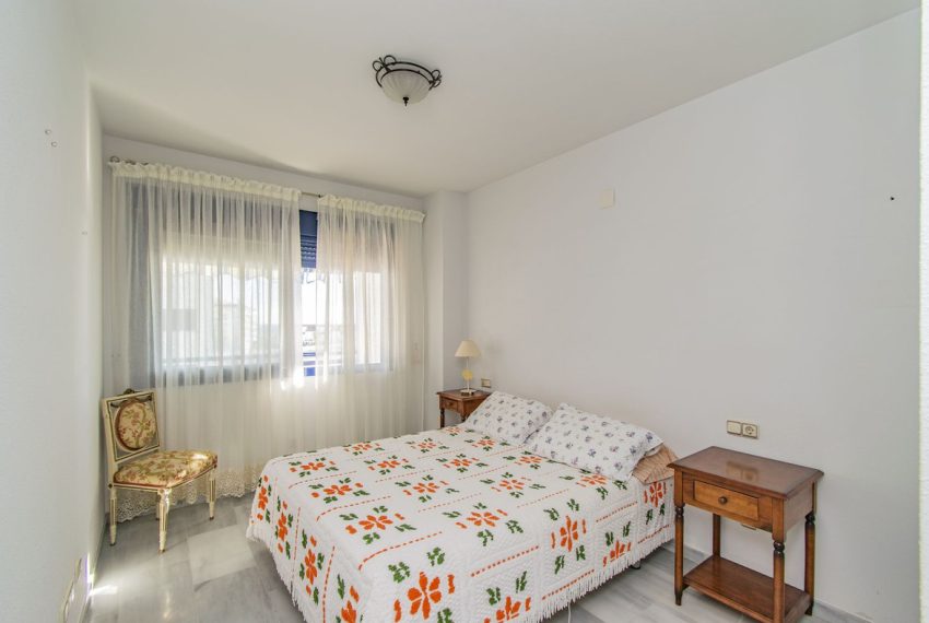 R4589059-Apartment-For-Sale-Estepona-Middle-Floor-4-Beds-135-Built-3