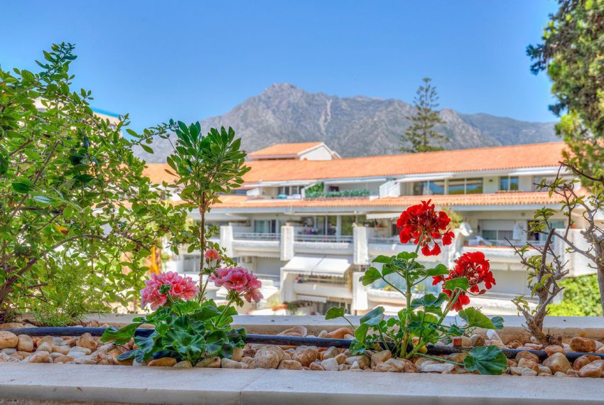 R4595908-Apartment-For-Sale-Marbella-Middle-Floor-2-Beds-133-Built