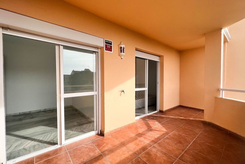 R4636321-Apartment-For-Sale-New-Golden-Mile-Middle-Floor-3-Beds-115-Built-10