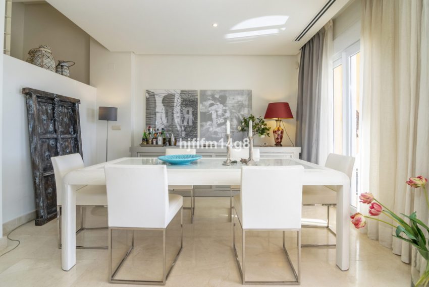 R4642045-Apartment-For-Sale-Nueva-Andalucia-Penthouse-2-Beds-181-Built-16