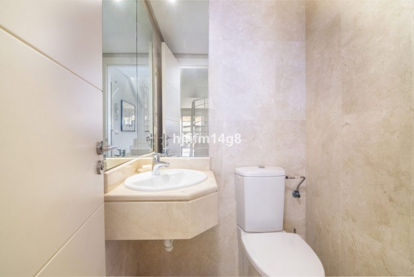 R4642045-Apartment-For-Sale-Nueva-Andalucia-Penthouse-2-Beds-181-Built-18
