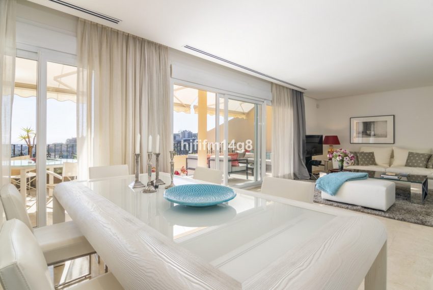 R4642045-Apartment-For-Sale-Nueva-Andalucia-Penthouse-2-Beds-181-Built-3