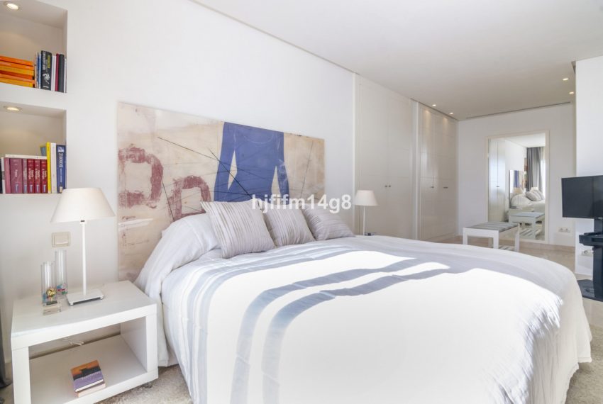 R4642045-Apartment-For-Sale-Nueva-Andalucia-Penthouse-2-Beds-181-Built-9