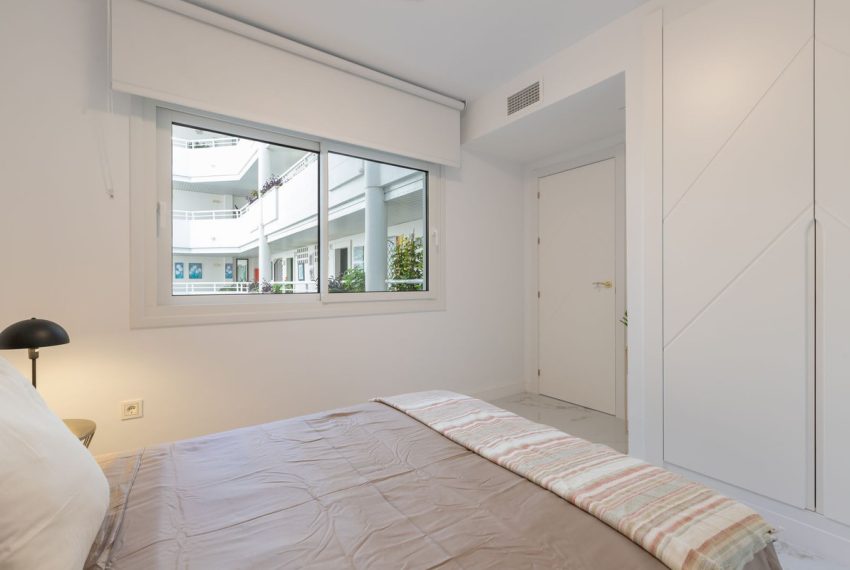 R4644244-Apartment-For-Sale-Estepona-Middle-Floor-3-Beds-100-Built-17
