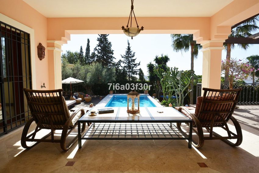 R2607917-Villa-For-Sale-Nueva-Andalucia-Detached-5-Beds-600-Built