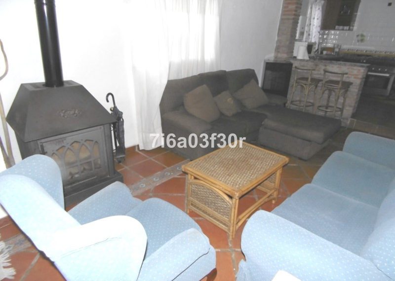 R3790390-Villa-For-Sale-San-Pedro-de-Alcantara-Finca-3-Beds-270-Built-17